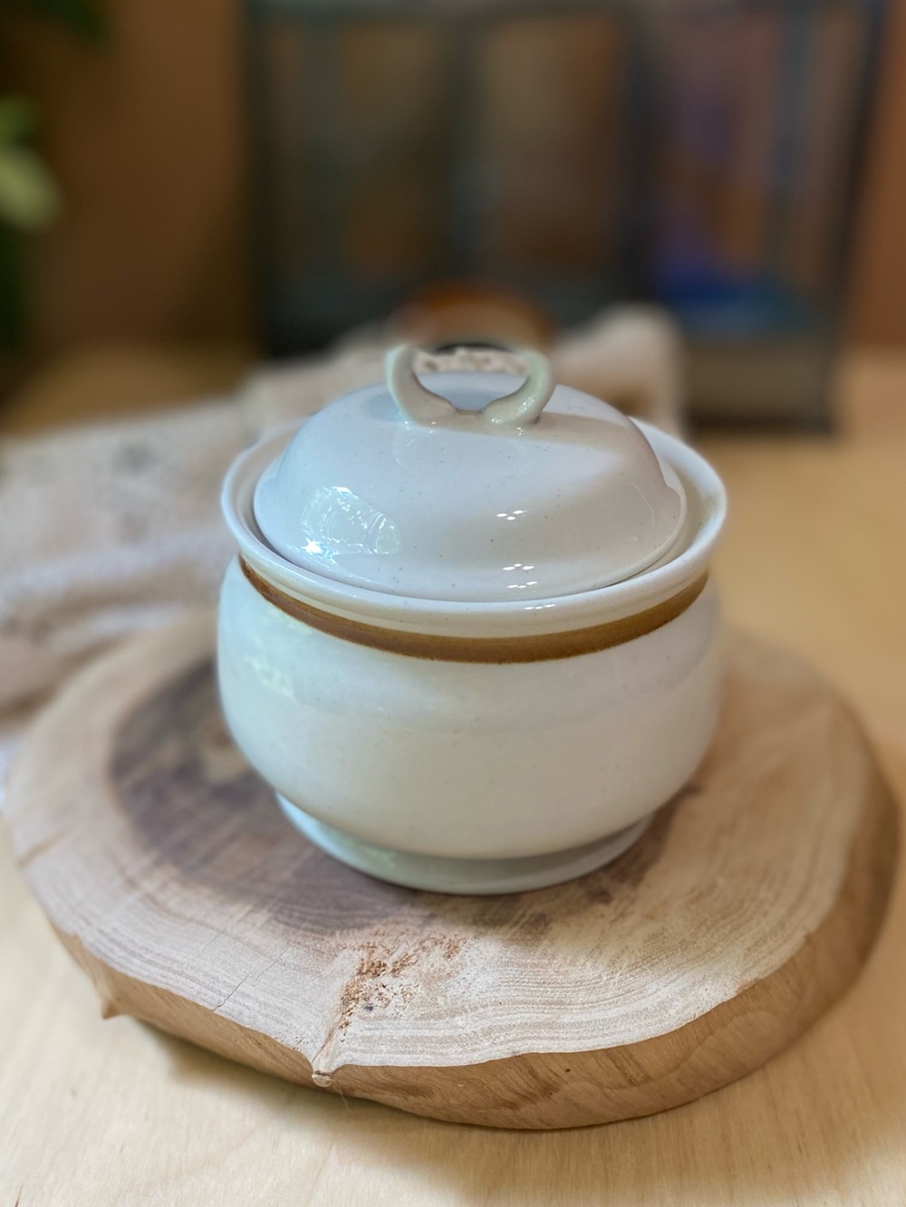 Mountain wood collection stoneware japan Vintage Ceramic Covered Sugar Jar